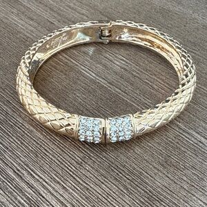 Lilly Pulitzer Sea Fan hinged Women's Bracelet